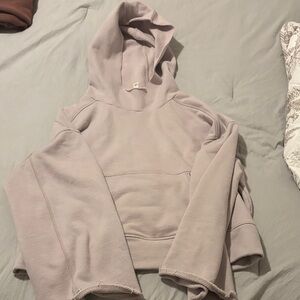Cozy ALO Sweatshirt in Light pink